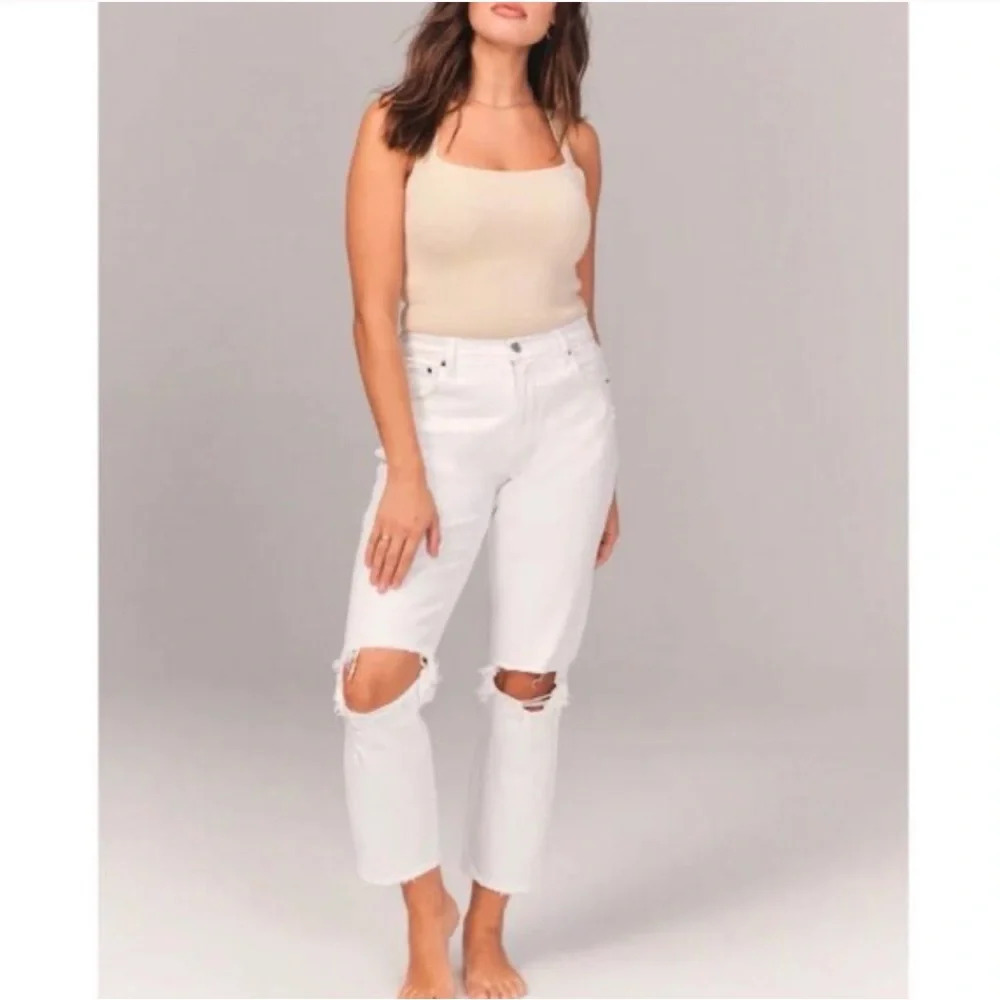 Abercrombie Curve Love High Rise Mom Jeans White Distressed 00 Short